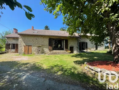 Traditional house at Pensol (87440)