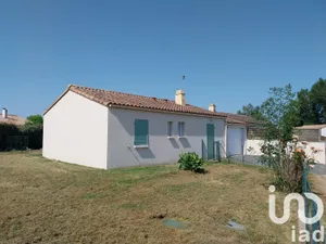 Maison traditionnelle à Le Bernard (85560)
