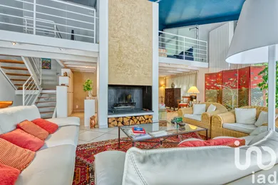 House at Bouliac (33270)