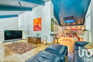 House at Bouliac (33270)