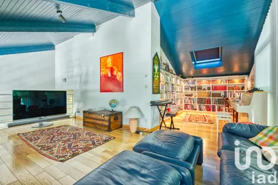 House at Bouliac (33270)