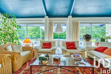 House at Bouliac (33270)