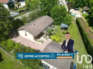 Maison traditionnelle à Annoisin-Chatelans (38460)