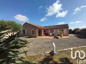 House in Sainte-Verge (79100)