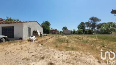 Building plot in Fox-Amphoux (83670)