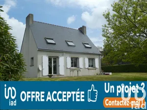 Maison traditionnelle à Pleuven (29170)