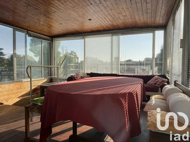 Maison 8 pièces 220 m² · à Mézy-sur-Seine · 220 m² · 350 000 €