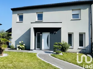 Maison à Roost-Warendin (59286)