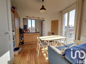 Apartment at Viroflay (78220)
