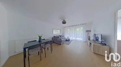 Apartment at Thiais (94320)