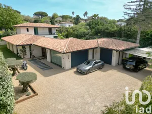 Maison à Saint-Tropez (83990)