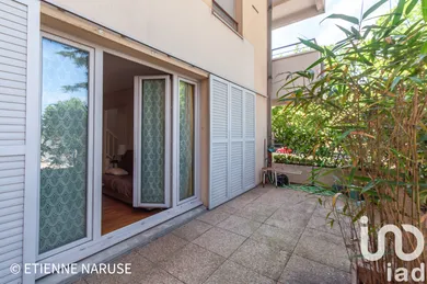 Duplex at Le Port-Marly (78560)