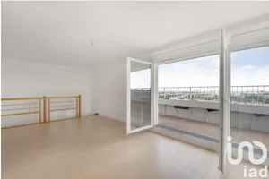 Apartment at Gennevilliers (92230)