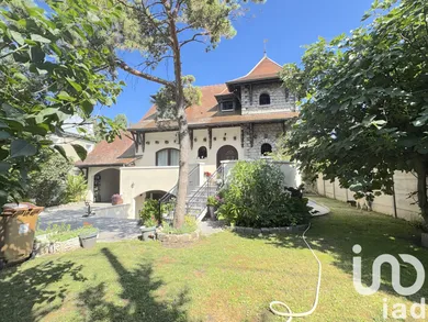 House in Clichy-sous-Bois (93390)