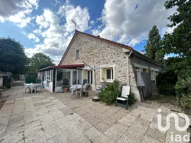 Maison traditionnelle à Saint-Michel-sur-Orge (91240)