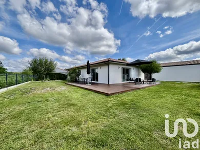 House in Brach (33480)