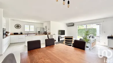 House in Brach (33480)