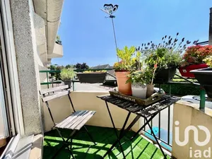 Apartment at Montigny-le-Bretonneux (78180)