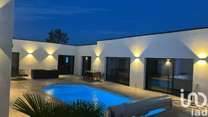 Architectural house at Vert-en-Drouais (28500)