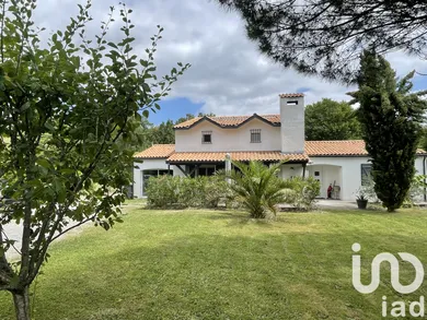 Maison à Blanquefort (33290)