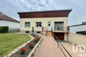 House at Daours (80800)