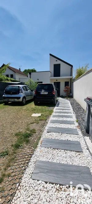 Detached at Houilles (78800)