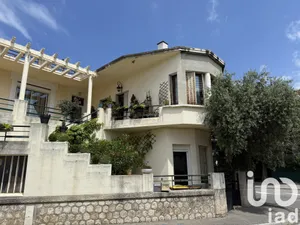 Building at Cavaillon (84300)