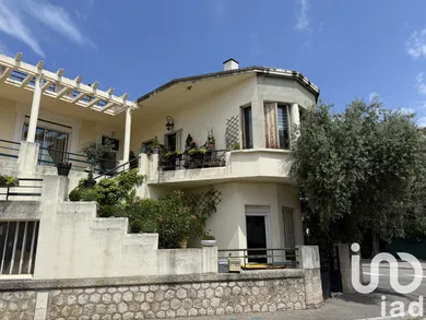 Building at Cavaillon (84300)