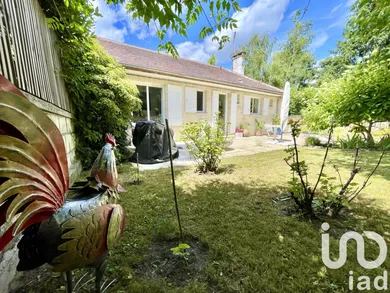 Traditional house at Palaiseau (91120)