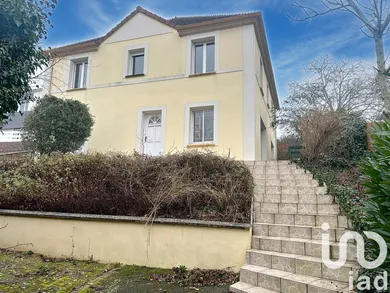 Traditional house in Chartres (28000)