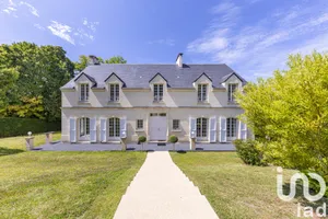 Demeure à Nesles-la-Vallée (95690)