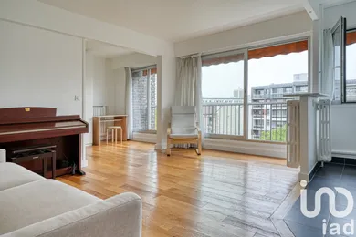 Apartment at Courbevoie (92400)