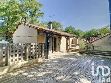 Traditional house at Nadaillac (24590)