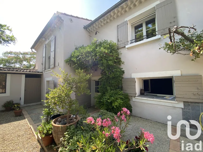Maison 11 pièces 328 m² · à Cavaillon · 328 m² · 985 000 €