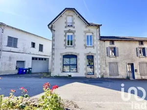 Village house at Saint-Just-le-Martel (87590)