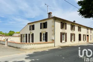 Longere at Puyravault (17700)