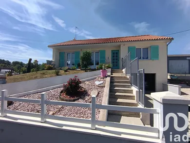 Maison à Sainte-Verge (79100)