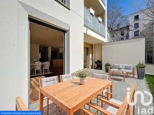 Apartment at Suresnes (92150)
