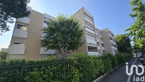 Apartment at L'Haÿ-les-Roses (94240)