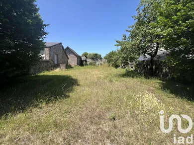 Terrain à bâtir à Blandouet (53270)