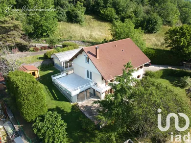 House at Péron (01630)