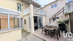 Immeuble à Roissy-en-France (95700)