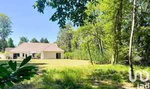Architectural house at Houdan (78550)