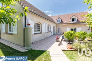 House at Morangis (91420)