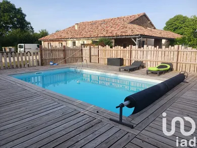 Park home at Gençay (86160)