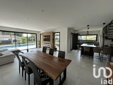 Maison traditionnelle à Carignan-de-Bordeaux (33360)