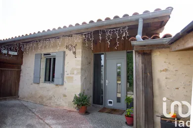 House in Budos (33720)