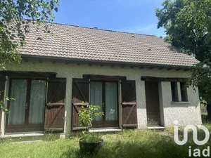 Maison à Saint-Priest-de-Gimel (19800)