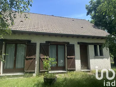 Maison à Saint-Priest-de-Gimel (19800)