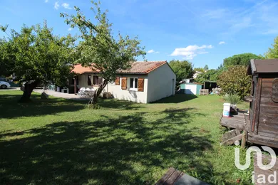 House in Croignon (33750)